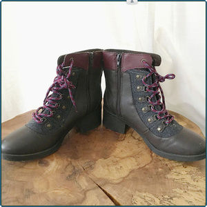 Mary Poppins Style Boot (W8)
